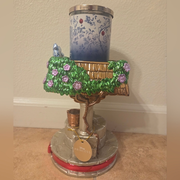 Bath & Body Works DISNEY PRINCESS 2 Snow White Wishing Well Candle Holder - Picture 4 of 10